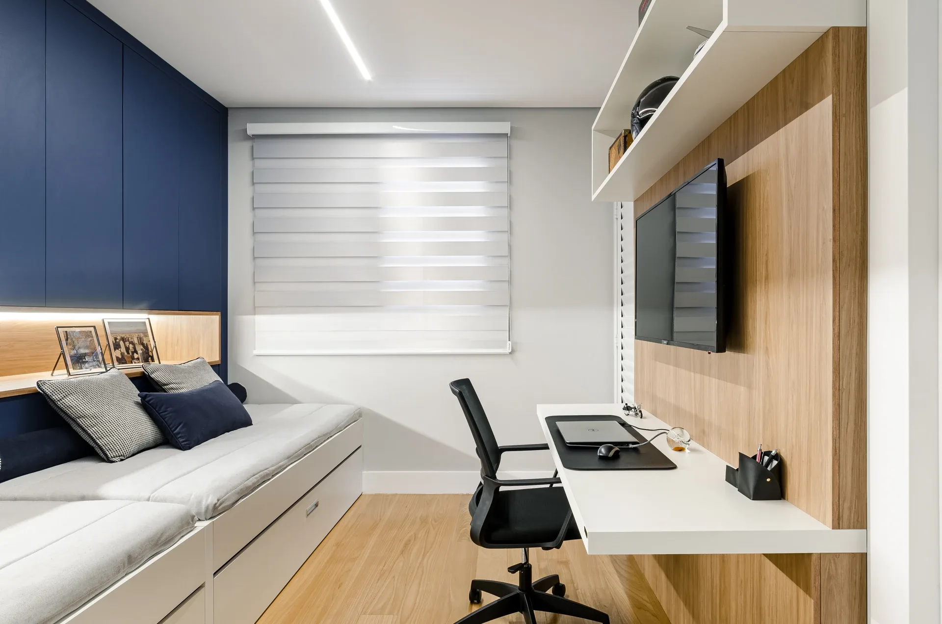 Home office planejado pela Dalmóbile, projeto de Carina Thiago